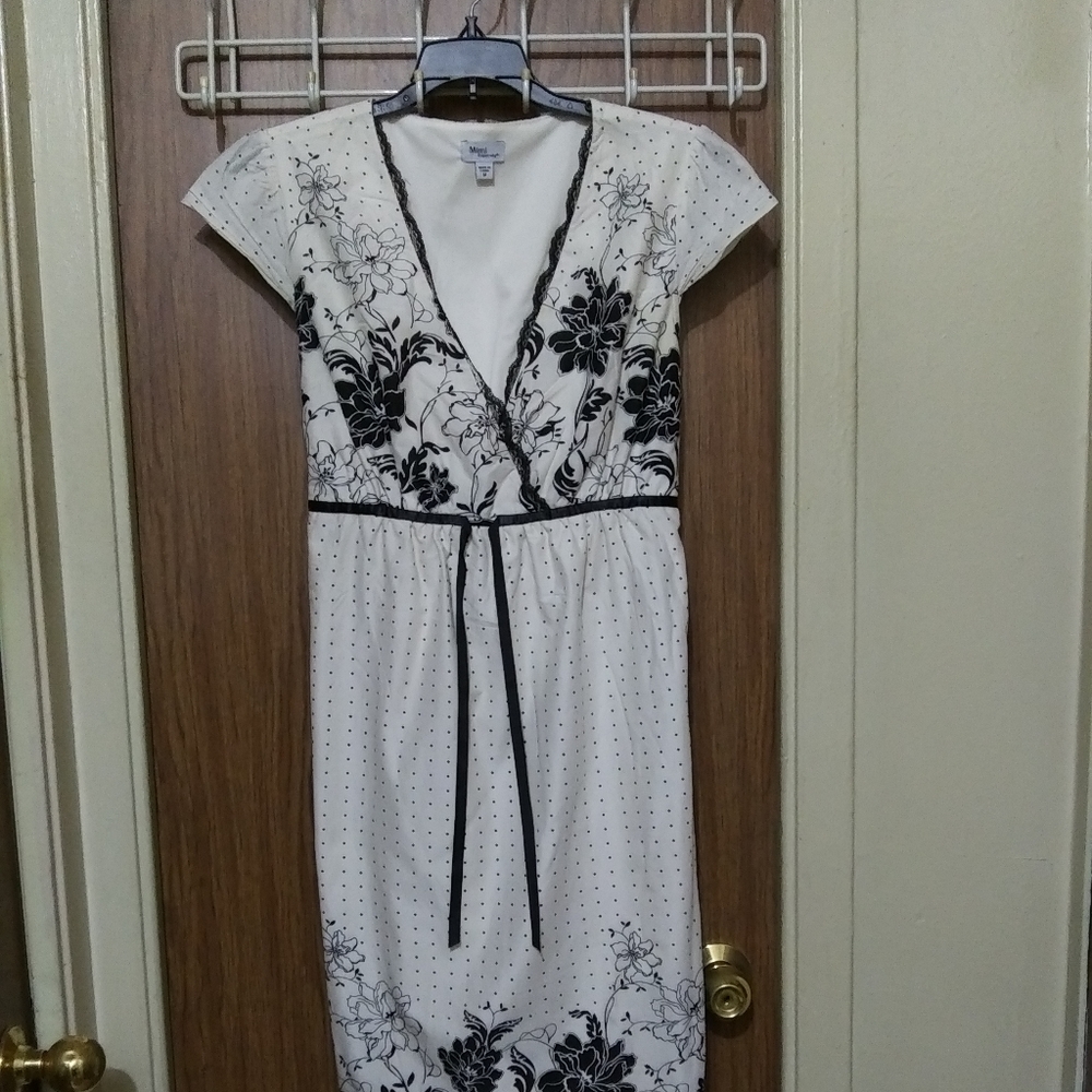 Gorgeous Flower Dress - Picture 6 of 16